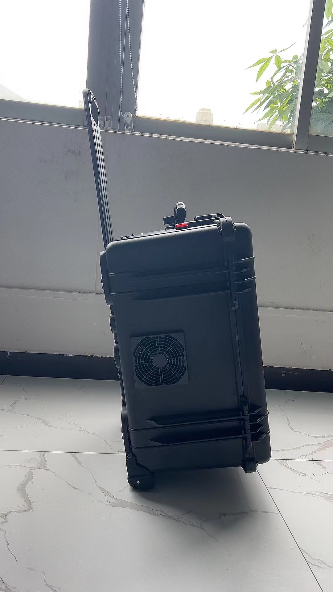 牟平手拉箱型移动通信干扰器